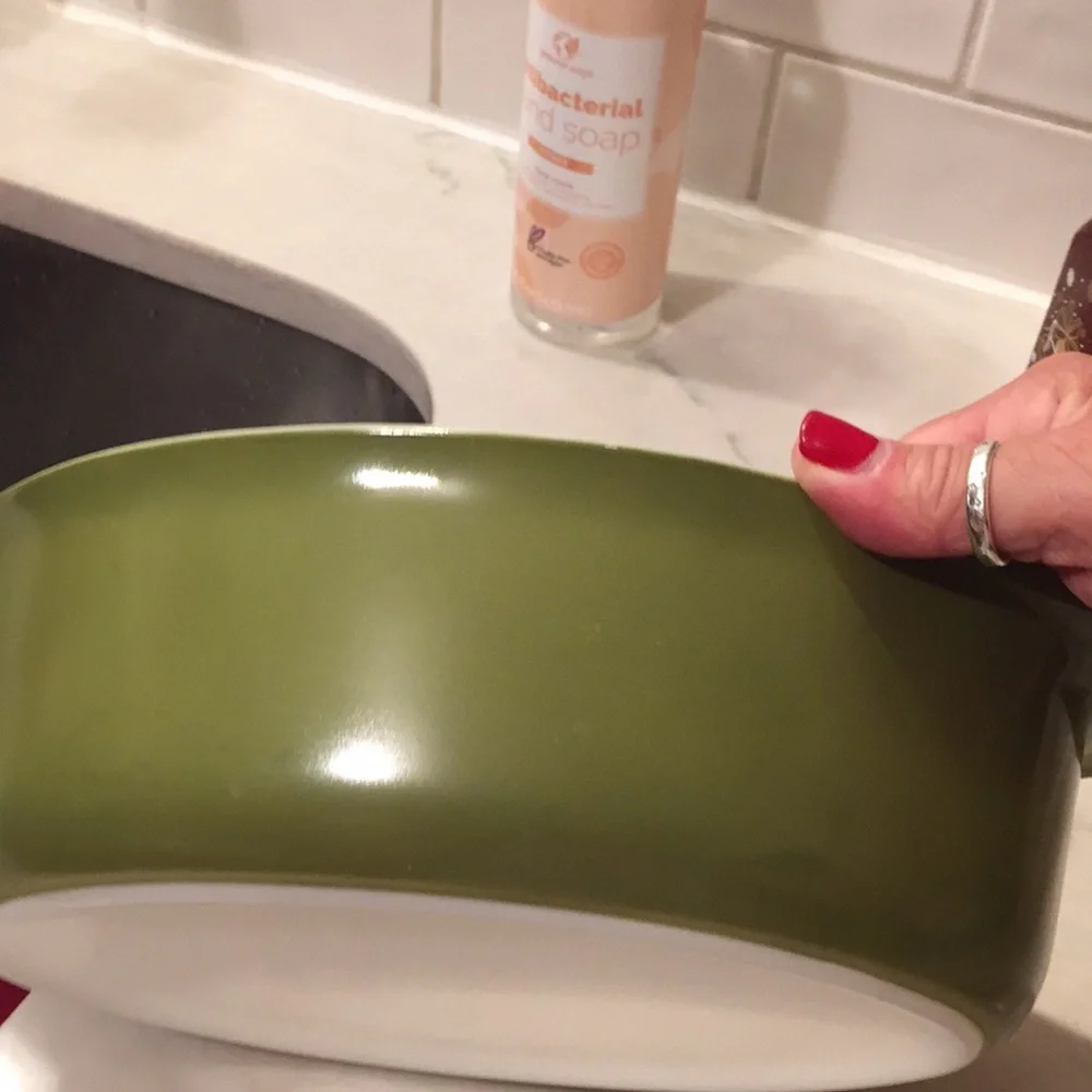 Vintage Pyrex Olive Verde Casserole Dish